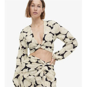 H&M Womens Blouse Small Linen Blend Crop Influencer Favorite Coquette Girl Chic